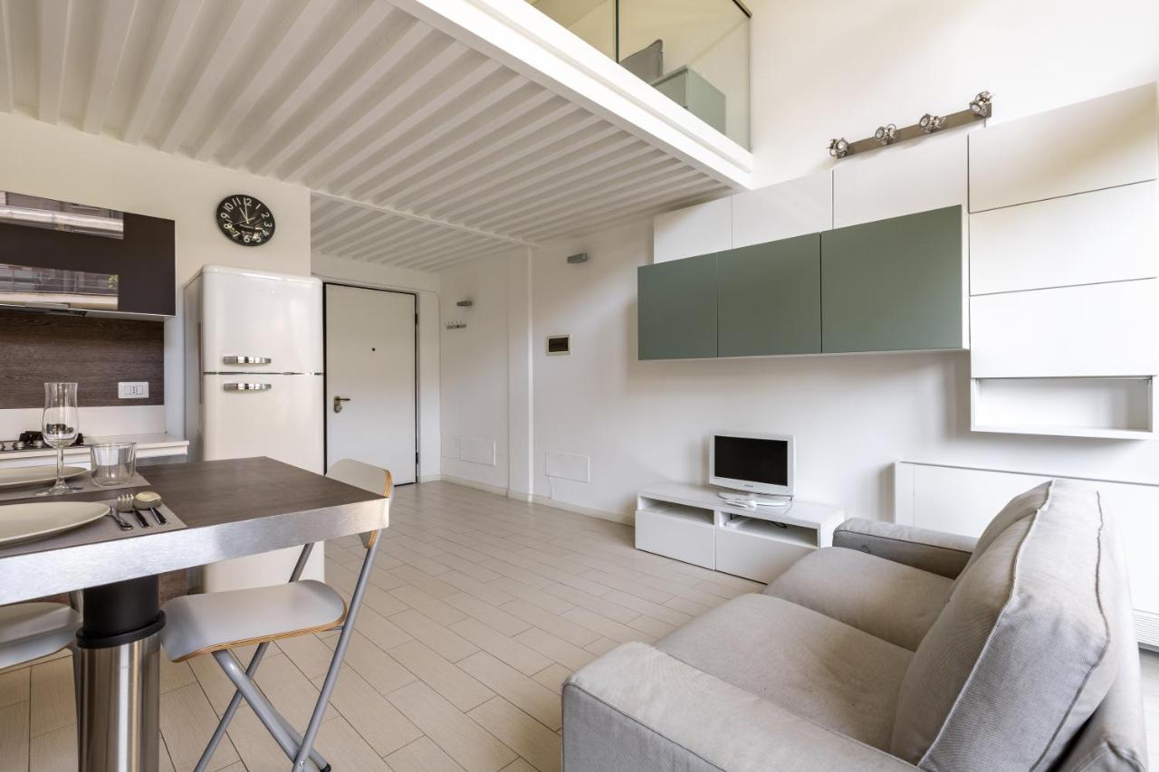 Elegant Loft With Balcony! Apartment Milano Exterior foto